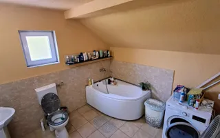 Casa individuală P+M, zonă liniștită, în Vatra veche a satului - Poză 18