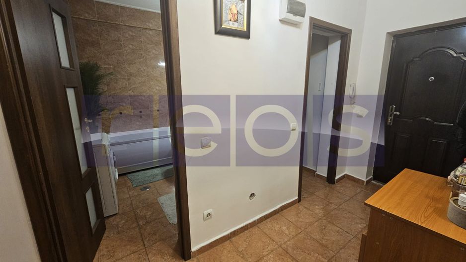 DE VANZARE STUDIO 52 MP | DECOMANDATA | PARCARE - Poză 8