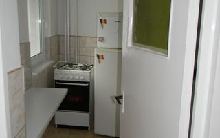 Garsonieră in Racadau,bloc de apartamente! - Poză 2
