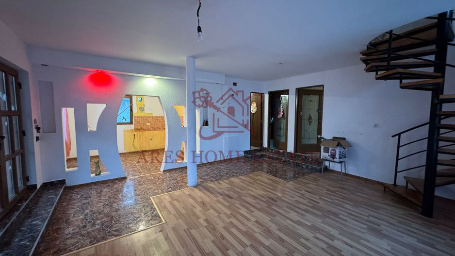 Casă 7 camere + spațiu comercial 55 mp – Orțișoara, 0% comision - Poză 8