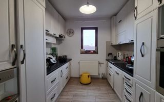 Casă , Vilă in zona Rezidentială - Poză 7