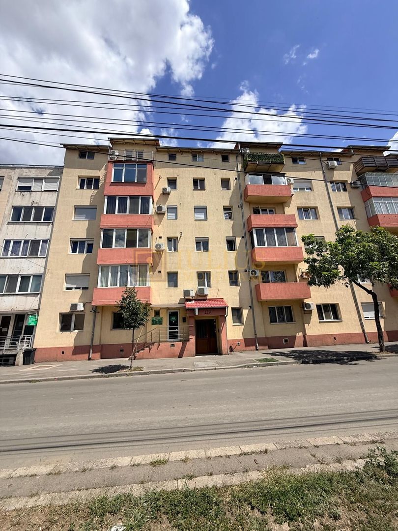 3 camere-2 dormitoare| mansarda spatioasa| centrala| balcon spatios| Sagului - Poză 26