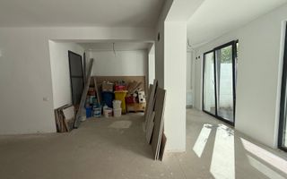 Apartament cu o curte generoasa de 60 mp - Poză 6