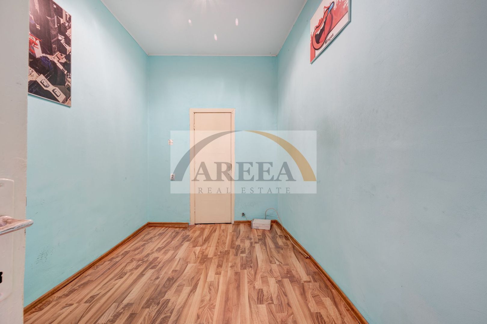 Proprietate in vila, etaj, partial renovat - Pasajul Unirii - 154 mp - Poză 15