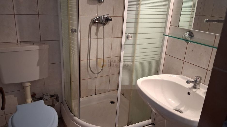 Garsoniera  Piata Victoriei | Etaj superior - Poză 3