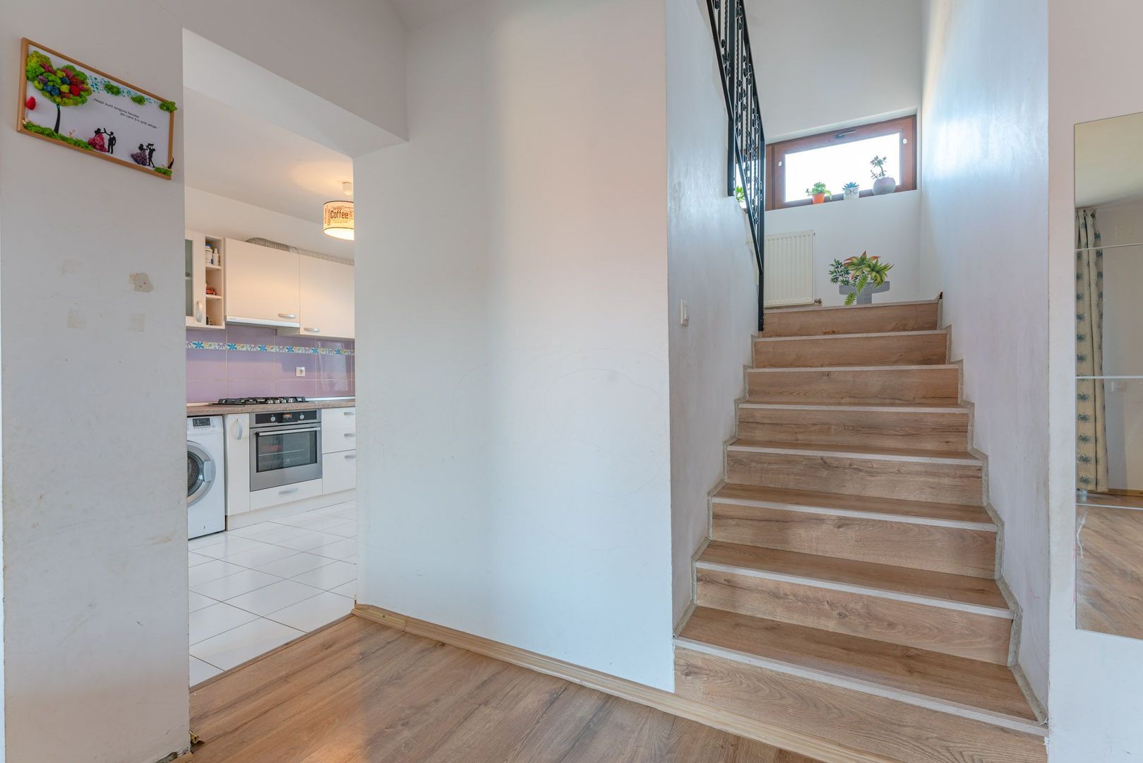 Casa insiruita compusa din 4 camere in Sanpetru - Poză 11