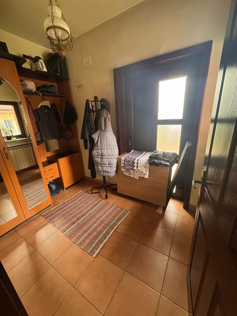 Casa de închiriat 7 camere Sector 4, ideal pentru clinica, gradinita - Poză 18