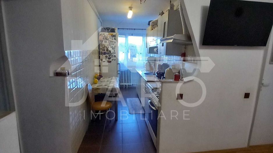 Vand apartame,2 canere - Poză 1