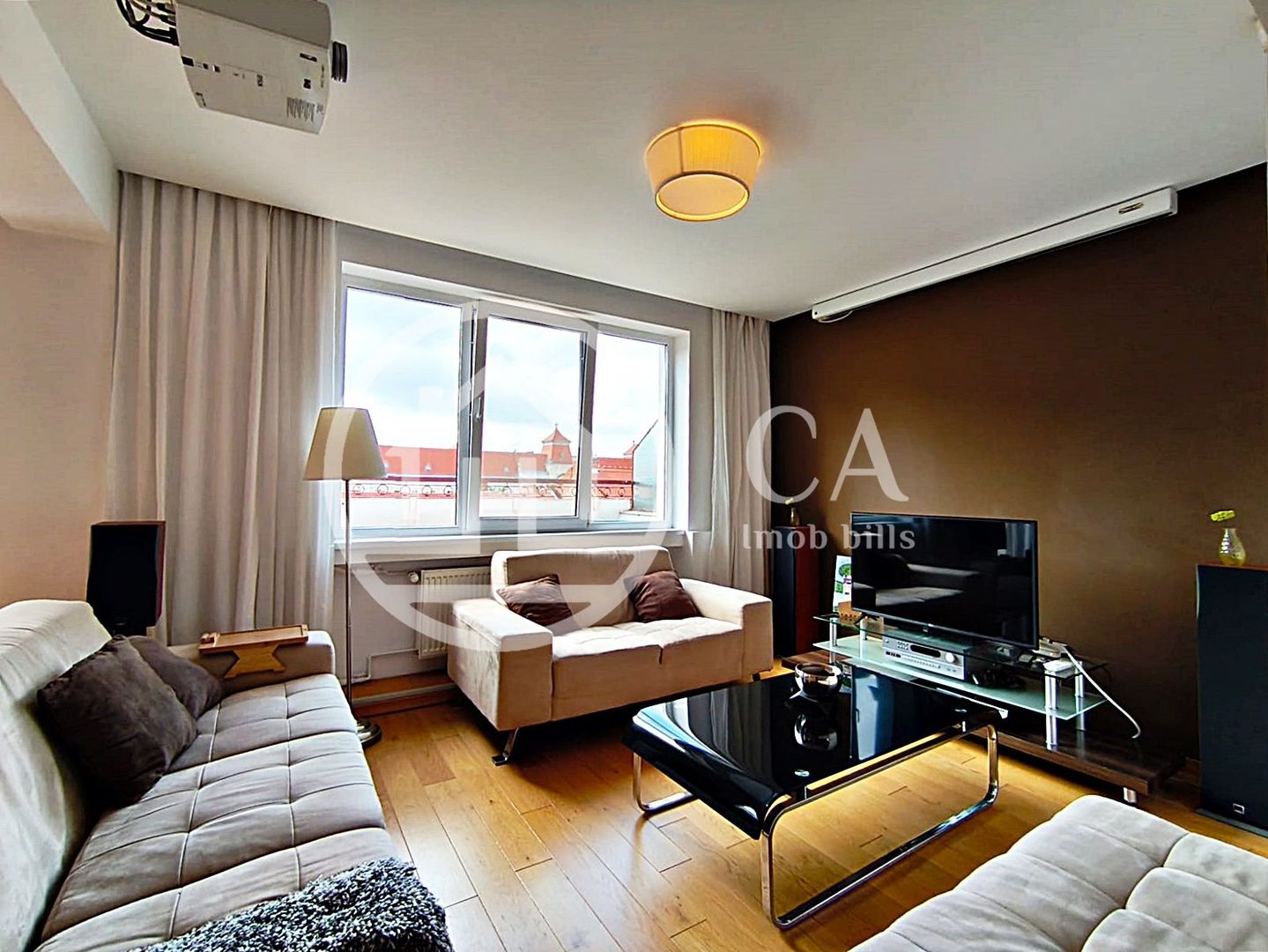 Apartament de închiriat cu 4 camere si terasa, Ultracentral, Oradea - Poză 5