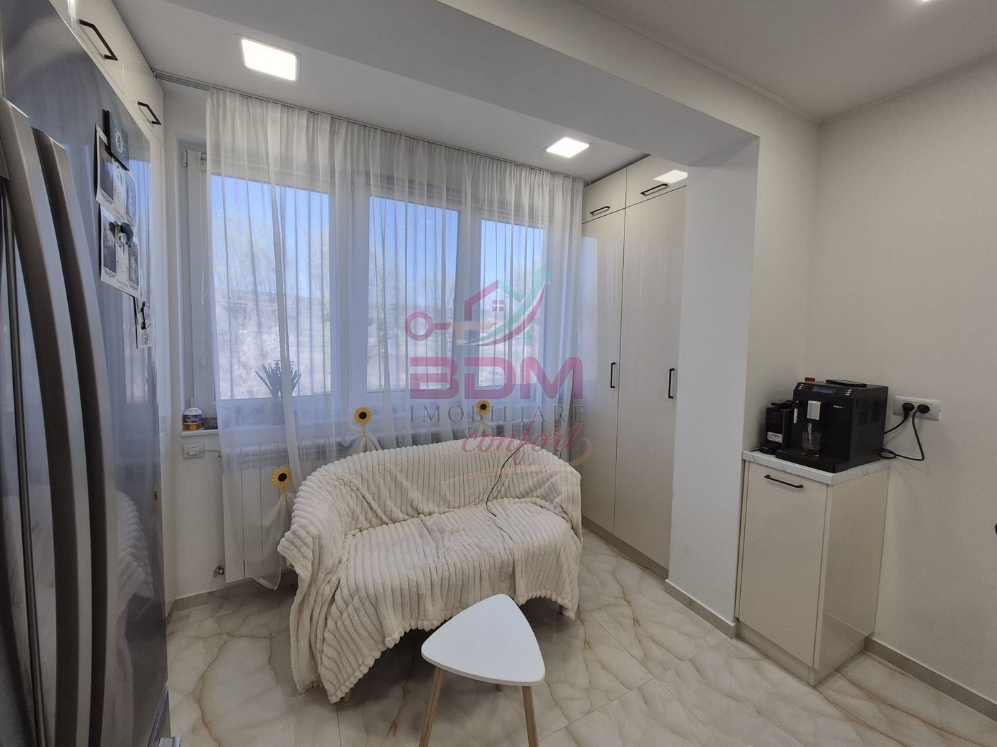 COMISION 0 | Apartament 3 camere | etaj 2 | modern | zona Micro 1 - Poză 3