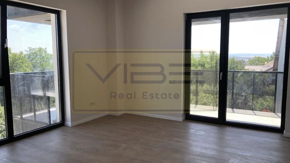 Apartament NOU 3 camere 2 bai, parcare privata zona  Copou - Poză 5