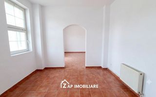 Central - Spațiu Comercial 70 mp Utili - POLI 2 - Poză 3