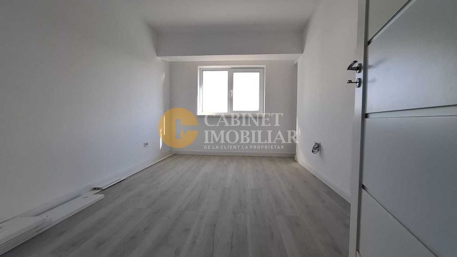 Apartament 2CD-Platou Galata -57 mp -Intabulat+ loc de parcare subteran - Poză 2