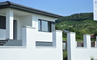 Case la cheie in Viisoara cu o panorama superba - Poză 21