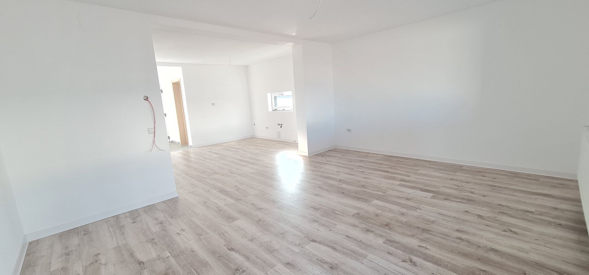 Casa finalizata intabulata in Cartier Izvor Tarlungeni Brasov - Poză 2