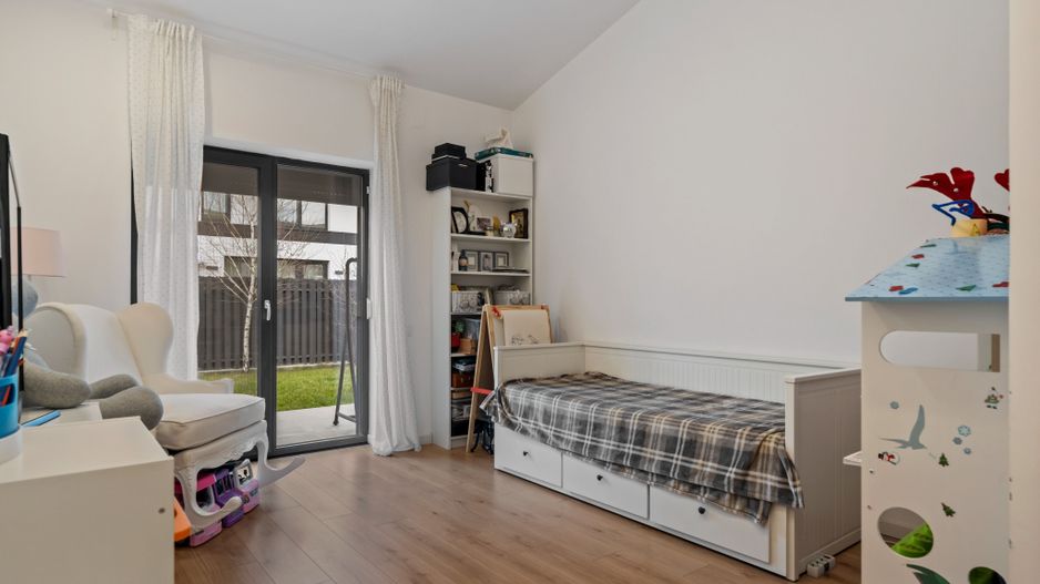 Vila pe parter cu 5 camere  | 655 mp teren | dotata cu panouri solare - Poză 22