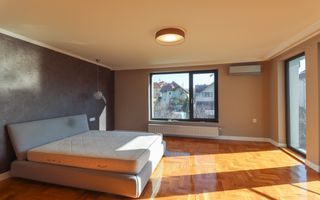 Vila deosebita cu 6 camere in Zorilor si teren de 760 m2 - Poză 14