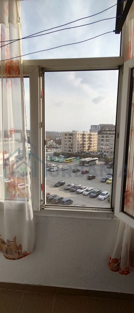 Închiriez apartament - Poză 2