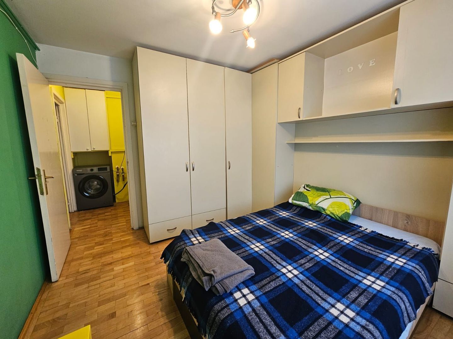 STEFAN CEL MARE - Polona - Chirie - 4 camere - 2 minute metrou - Poză 1