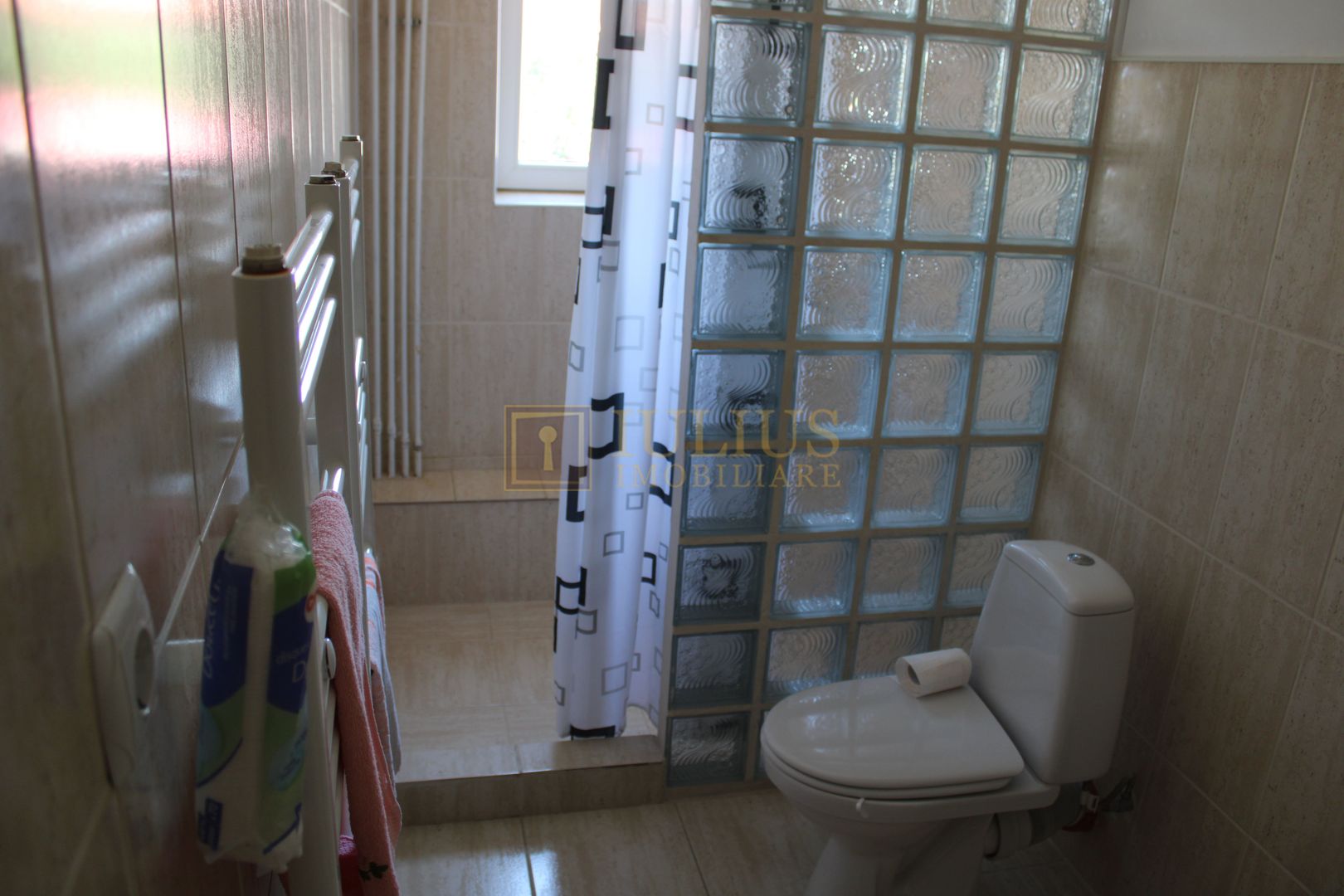 Casa in Duplex, zona Girocului, P+E+M, centrala proprie, garaj, 3 balcoane,3bai! - Poză 12