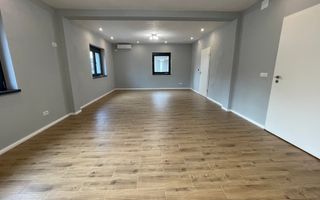 Casa spatioasa,amenajata in zona Lipovei - Poză 4