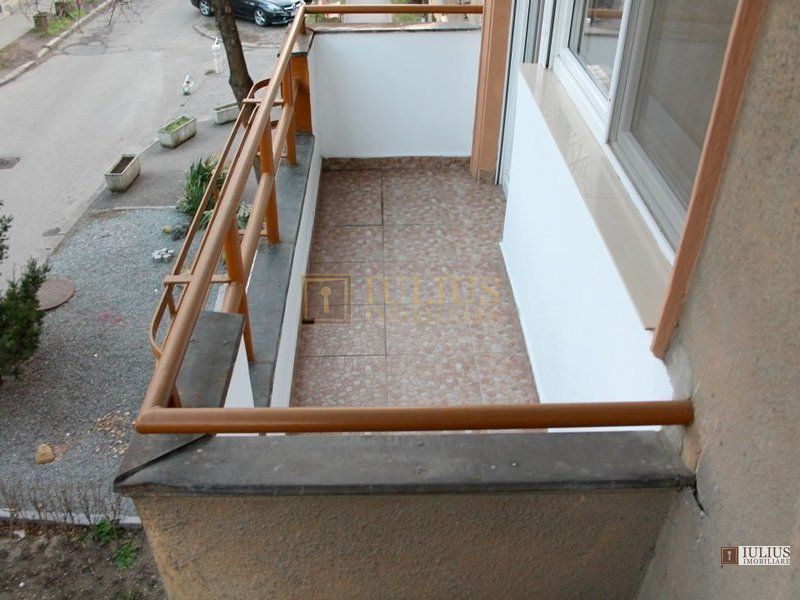 2 camere zona Fac. de Medicina - Hotel Continental, cu centrala proprie. - Poză 18