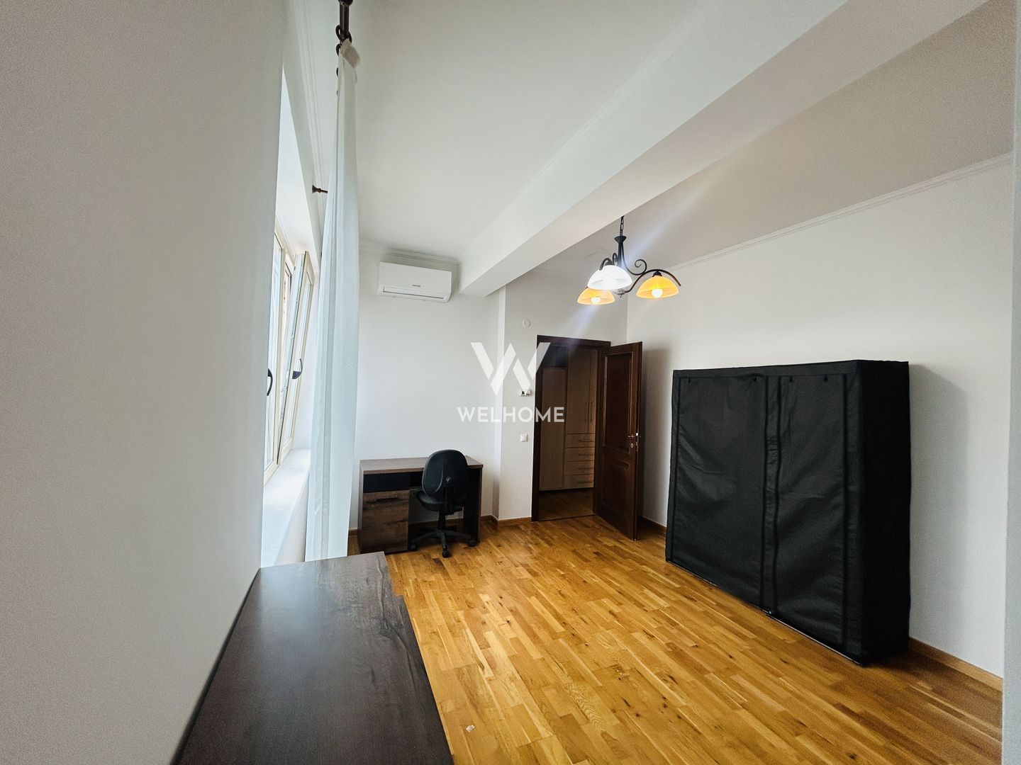Penthouse de inchiriat, zona buna, terasa mare, mobilat si utilat - Poză 17