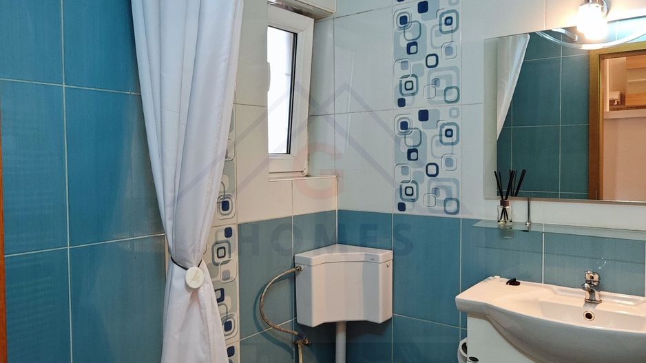 Apartament la casa,  aproape de 700! - Poză 5