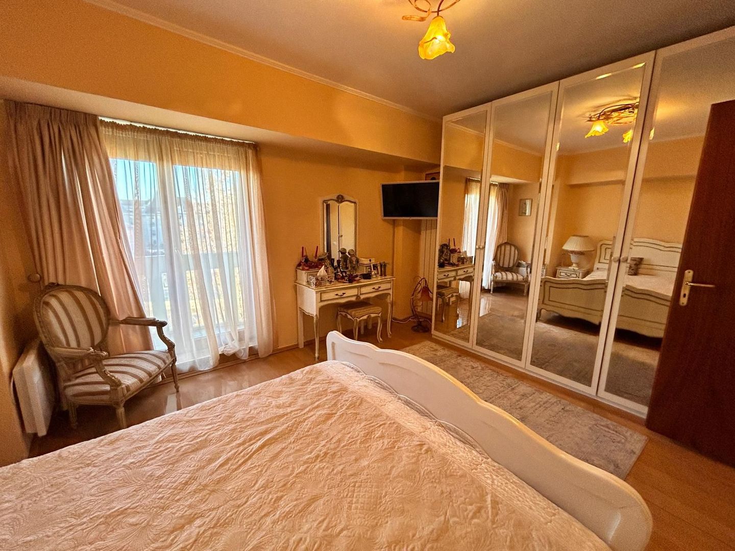 Apartament 4 camere Piata Constitutiei - Poză 4