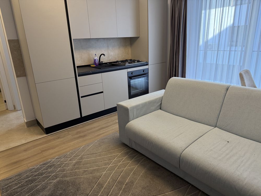 Apartament 2 camere de închiriat Apărătorii Patriei Centrală proprie - Poză 1