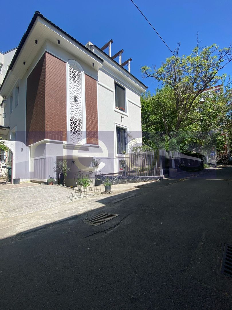 VANZARE VILA SPECTACULOASA 360MP | CLUCERULUI | LOC PARCARE | PROIECT - Poză 9