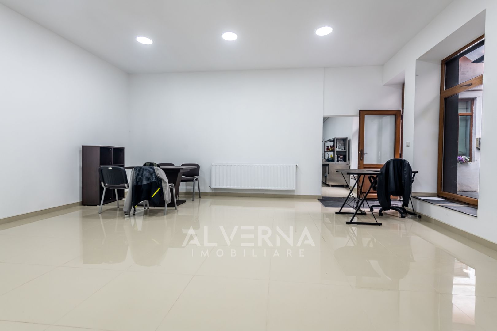 Spatiu recent renovat | 87mp | curent trifazic | zona ultra centrala - Poză 7