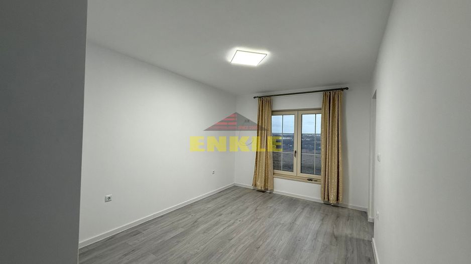 Casă / Vilă cu 4 camere de vânzare în Ultracentral, Botosani - Poză 5