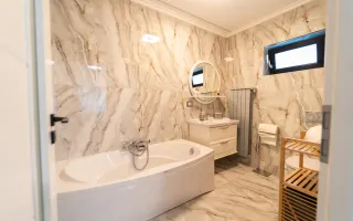 Casa premium cu piscina | Complet mobilata si utilata | Teren 650 mp | - Poză 21
