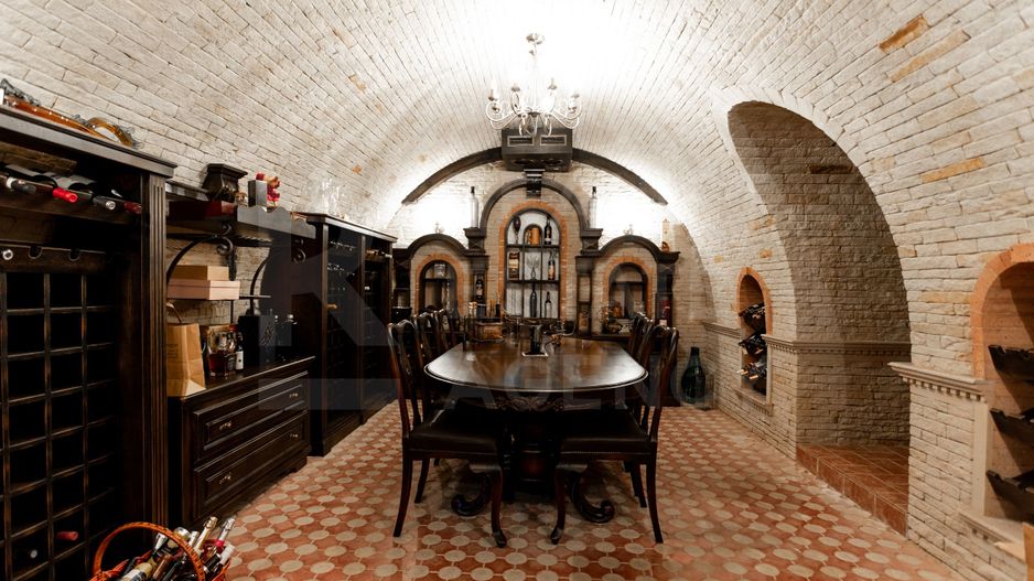 Chirie, casă, 3 nivele, 5 camere, strada Drumul Viilor, Telecentru - Poză 40