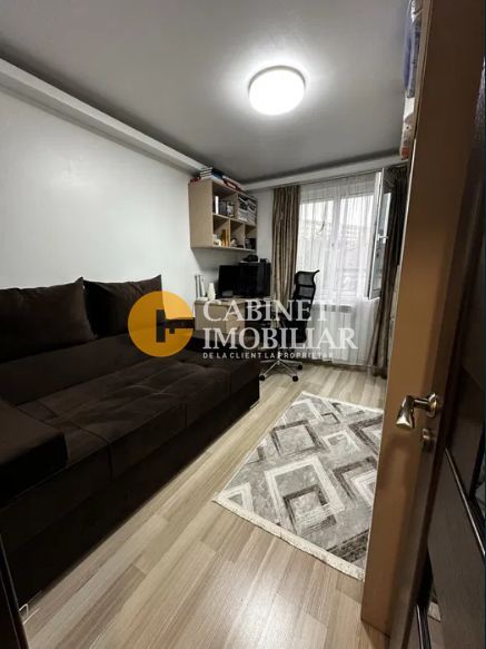 3 Camere Renovat - Etaj 2 - Zona Alexandru Cel Bun - Poză 3