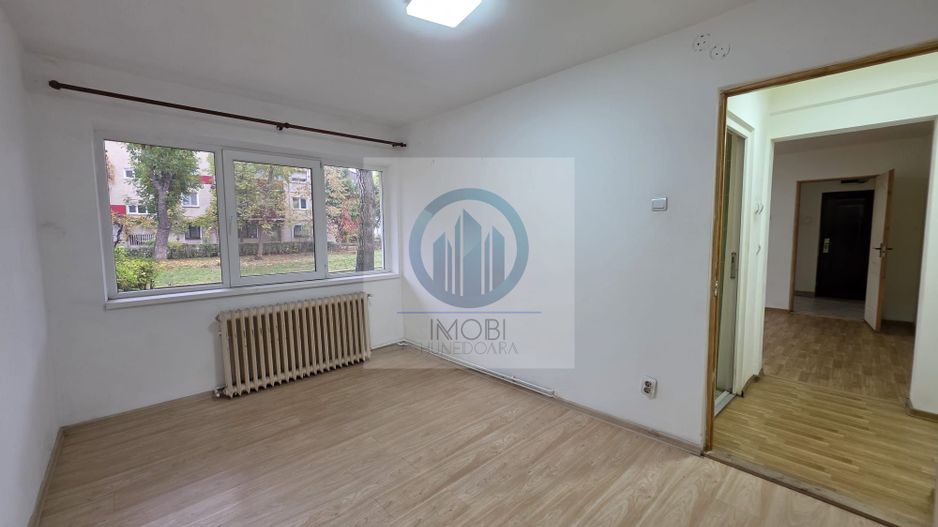 Apartament 2 camere de vanzare parter SU 51 Deva Al. Constructorilor - Poză 9