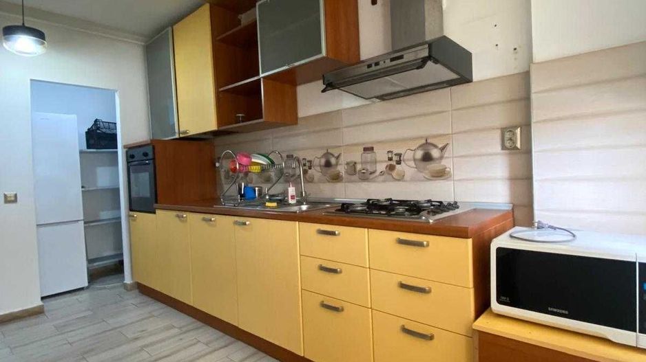 Apartament 3 camere semi-central - Poză 3