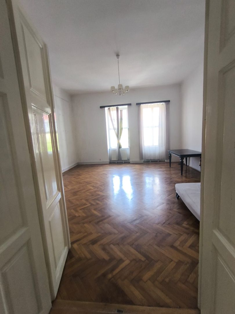 De inchirat spatiu birouri ultracentral - Poză 1