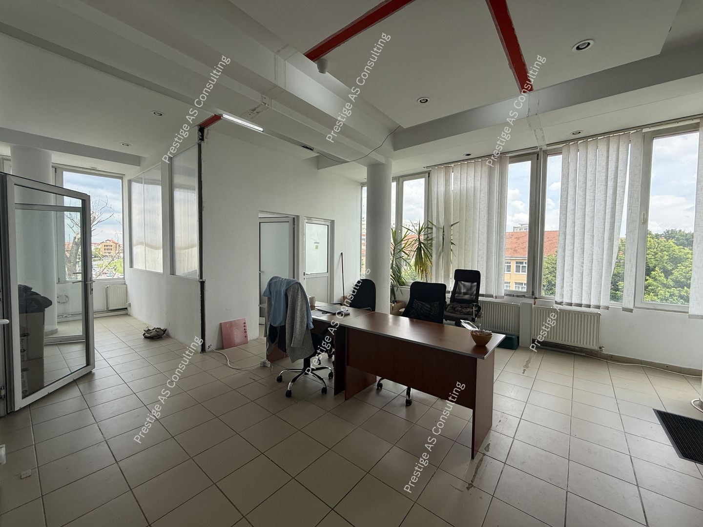 Spatiu Comercial Open Space | 82mp utili | Bulevardul Cetatii - Poză 1