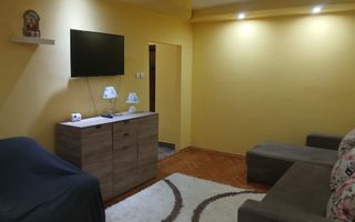 De inchiriat apartament cu 3 camere, I. C. Frimu, etaj 3, 450 euro - Poză 3