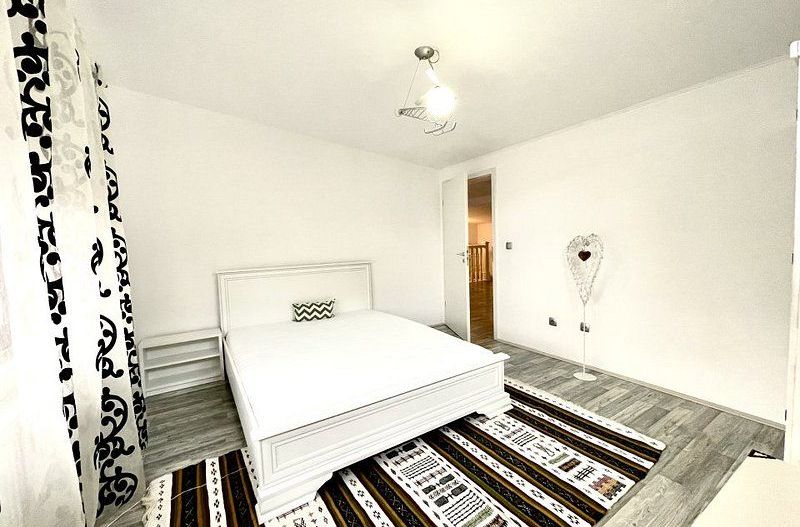 Casǎ individuală lângǎ Iulius Town - Poză 9