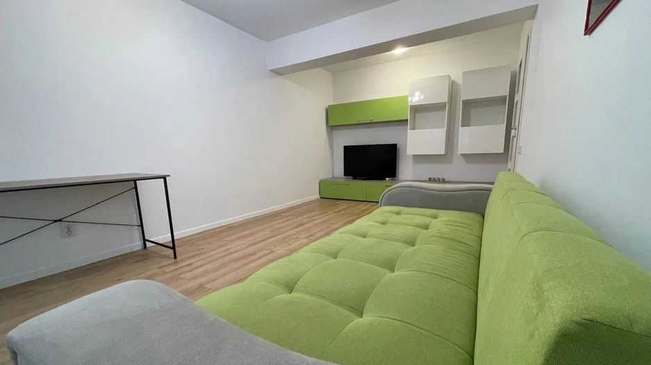 Apartament 2 camere Aparatorii Patriei | Decomandat | Parcare inclusa - Poză 3