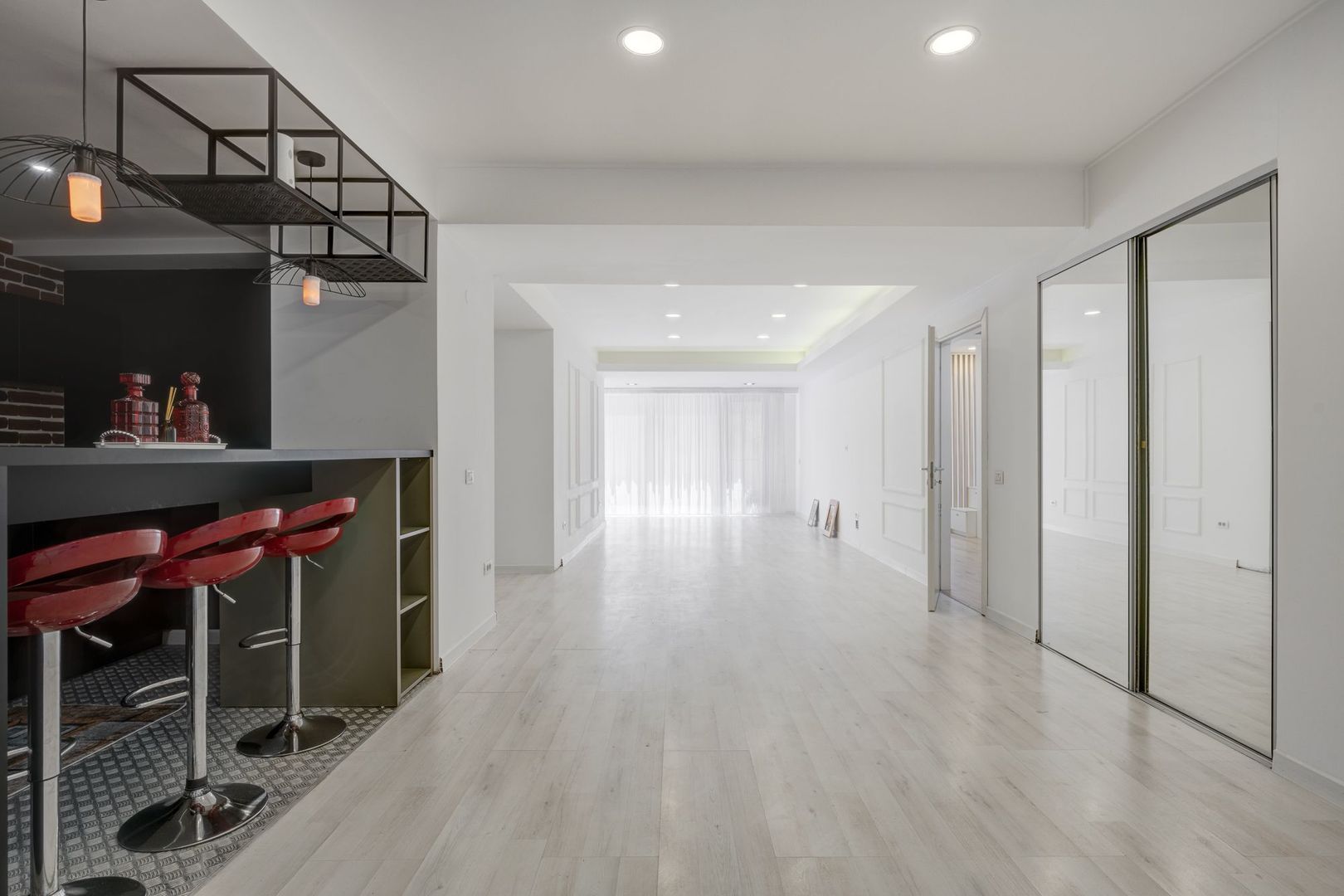 Apartament 3 camere superb si curte proprie Parc Herastrau - Poză 7