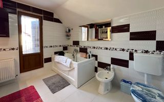 Casa de vanzare | strada Lamaitei - Poză 8