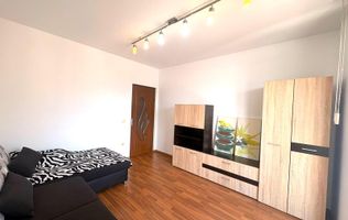 Apartament 3 camere de închiriat - Strada Frunzei
