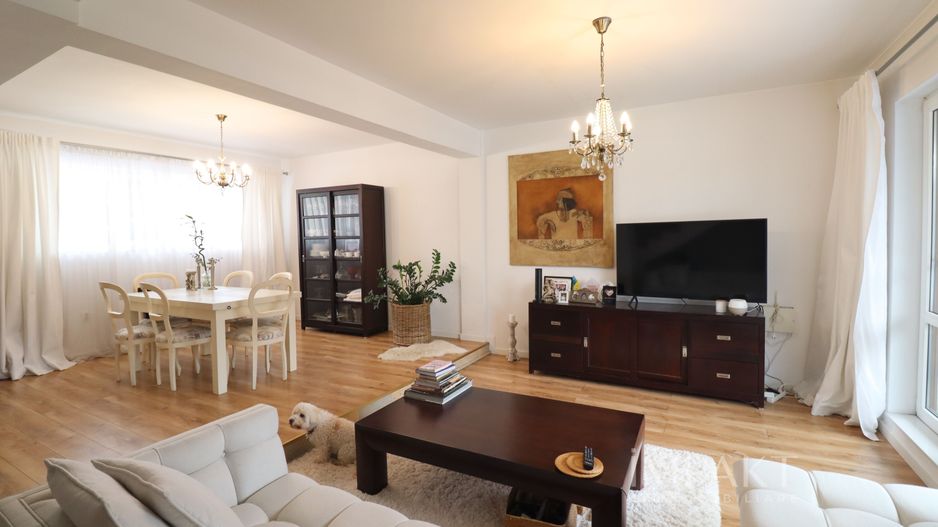 Locuinta de Familie in Zona Exclusivista – Duplex Andrei Muresanu Nord - Poză 1