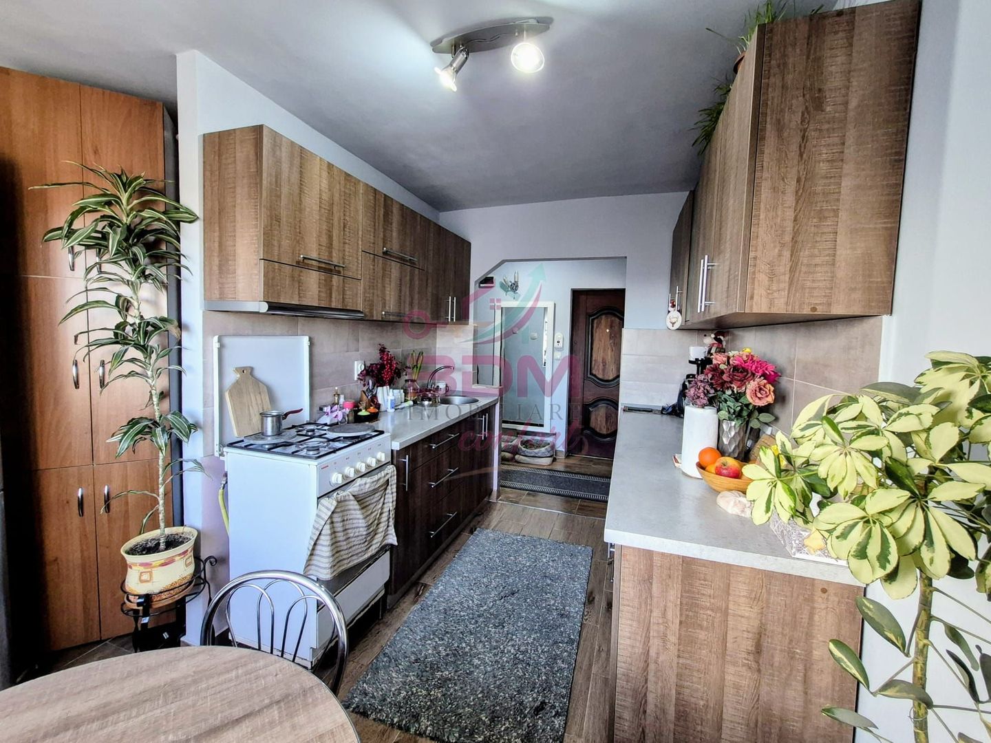 COMISION 0 | Apartament 2 camere | decomandat | zona Micro 1 - Poză 2