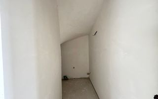 Casa unifamiliala cu teren de 500 mp in zona centrala. - Poză 9