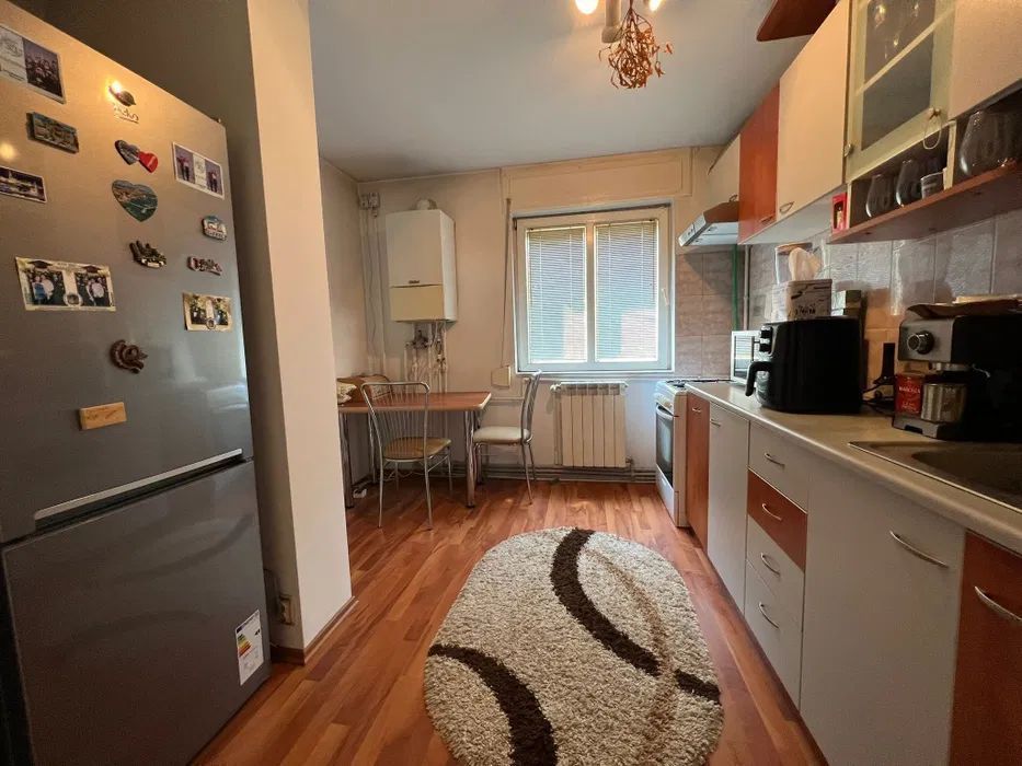 AP. 3 CAMERE - RAHOVA, CENTRALA PROPRIE, BUCATARIE INCHISA, PARCARE - Poză 2